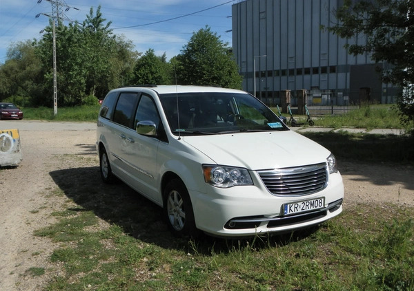 Chrysler Town &amp; Country cena 46500 przebieg: 281000, rok produkcji 2012 z Kraków małe 92